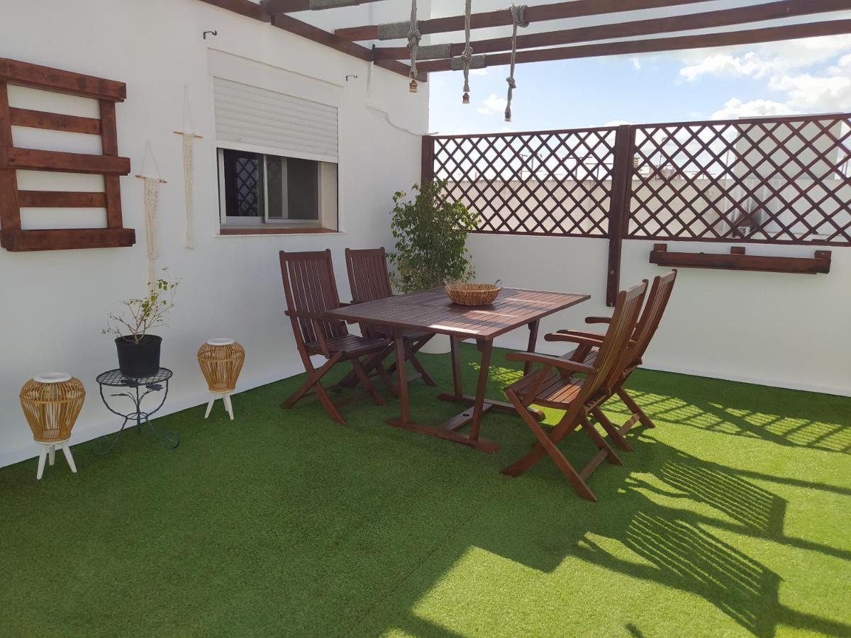 דירות צ'יקלנה דה לה פרונטרה Atico Con Terraza Chill Out En Chiclana מראה חיצוני תמונה